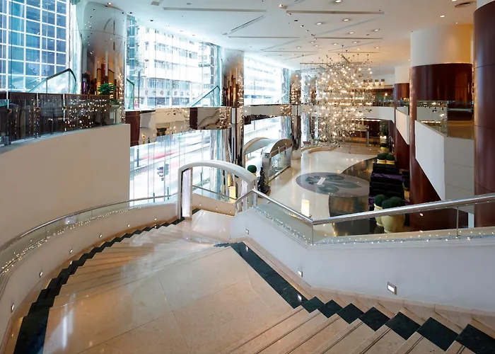 香港龙堡国际