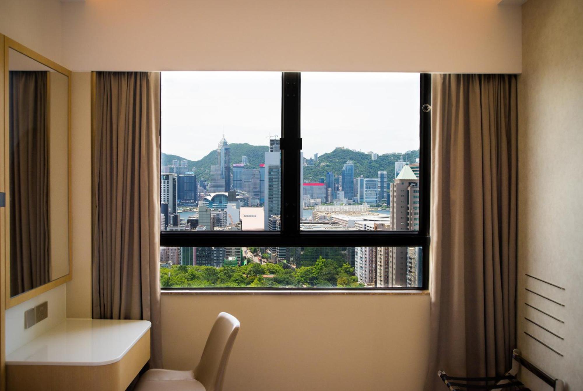 香港龙堡国际