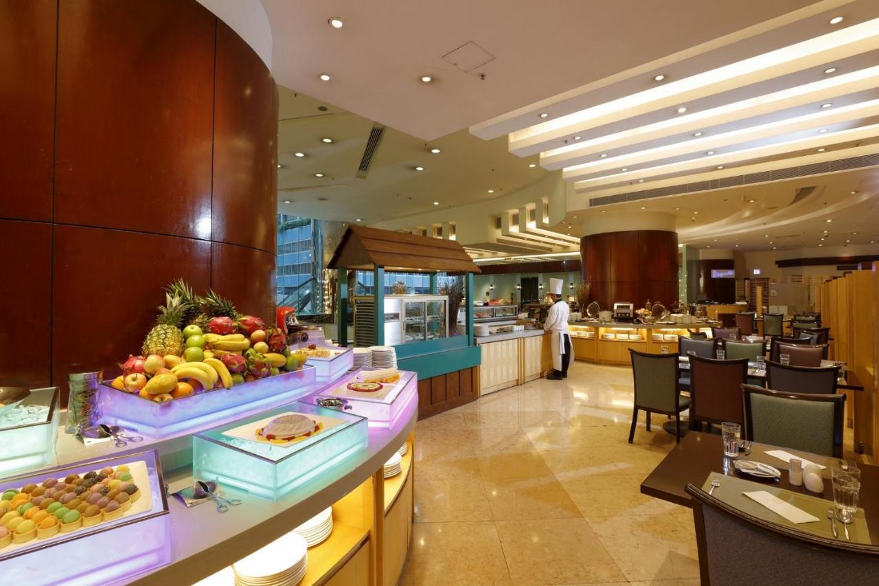 B P International 酒店 4*